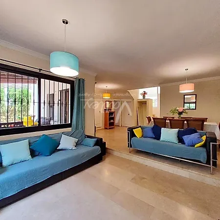 בית נופש Casa Sotomar *